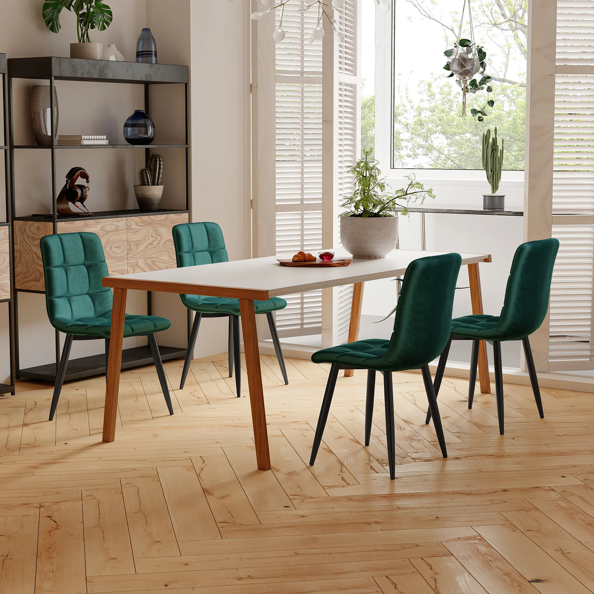 Set of 4 dining chairs with velvet upholstery and metal legs, with backrest and decorative stitching, modern chair set, ergonomic design, for dining area, bedroom or reception room, green