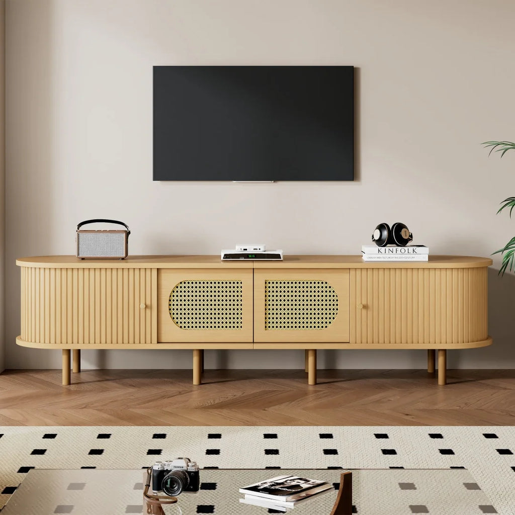 Meuble TV ovale 180x40x40 cm couleur bois clair avec design en rotin, deux portes de placard, deux portes coulissantes, meuble télé bas de salon en MDF, adapté aux téléviseurs jusqu'à 75 pouces