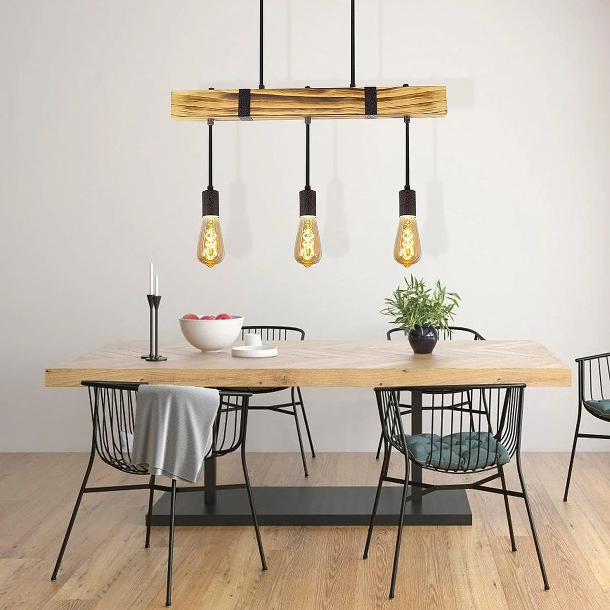 Assemblage requis : Oui Type de douille : E27 Nom de la marque : cliheet Certification : CE Substances chimiques très préoccupantes : Aucune Méthode d'installation : Assemblage Type d'installation : Suspension sur câble Ampoules incluses : Non Variable (D