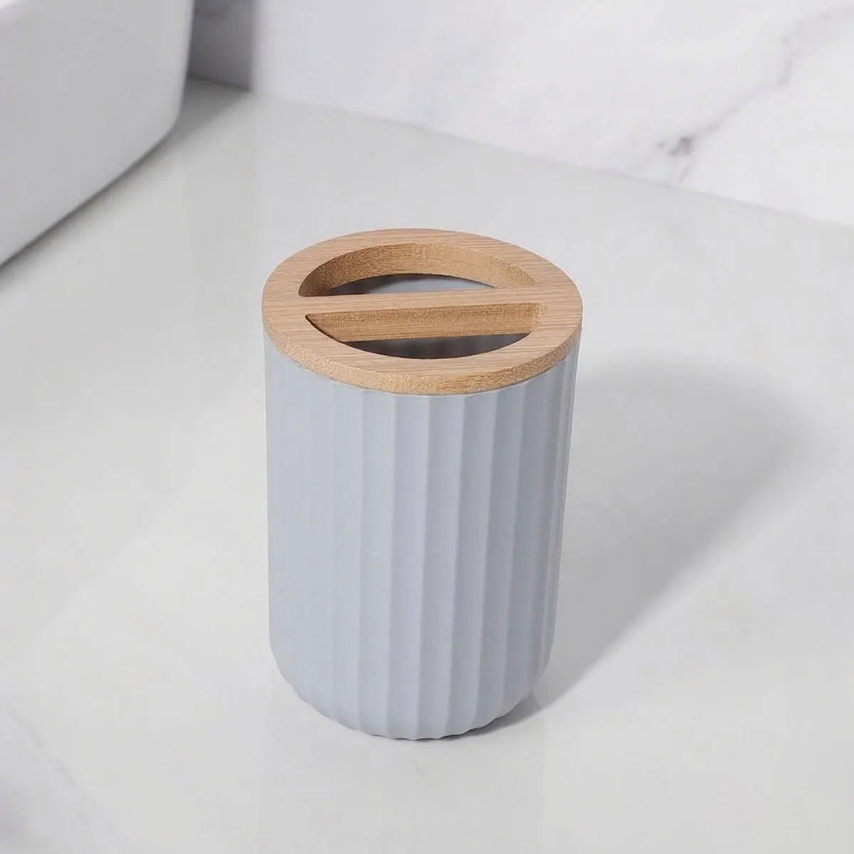 Ensemble d'accessoires de salle de bain 6 pièces, distributeur de savon, porte-savon, brosse de toilette, flacon de lotion, poubelle, tasse pour brosse à dents, ensemble de rangement de salle de bain en plastique