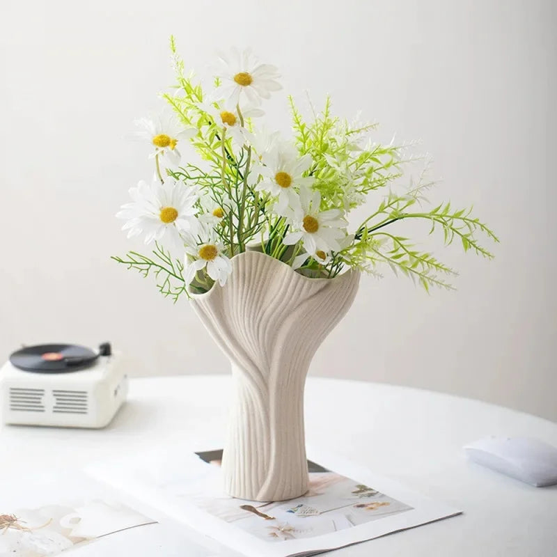 Modern Matte White Ceramic Vase, Elegant Retro Creative Flower Vase, Waterproof Floral Vase For Living Room Home Decor
