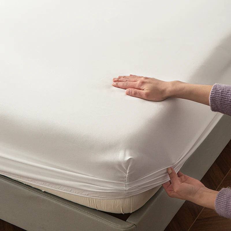High Quality Fitted Sheet - Microfiber Soft Touch, Deep Pocket 25cm, Wrinkle Free Anti-Slip, Solid Color Twin/Full/Queen/King