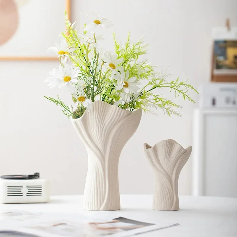 Modern Matte White Ceramic Vase, Elegant Retro Creative Flower Vase, Waterproof Floral Vase For Living Room Home Decor