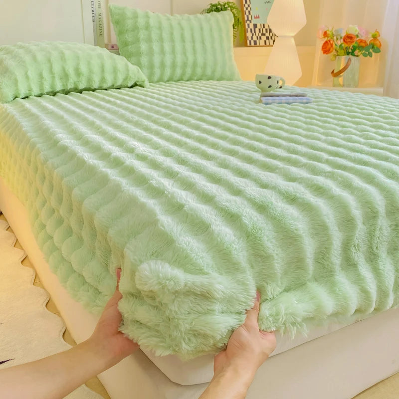 Fluffy Plush Bed Sheet Coral Fleece Thick Queen Bed Sheets for Winter Soft Warm Winter Fitted Bed Sheet King Drap Housse 160x200