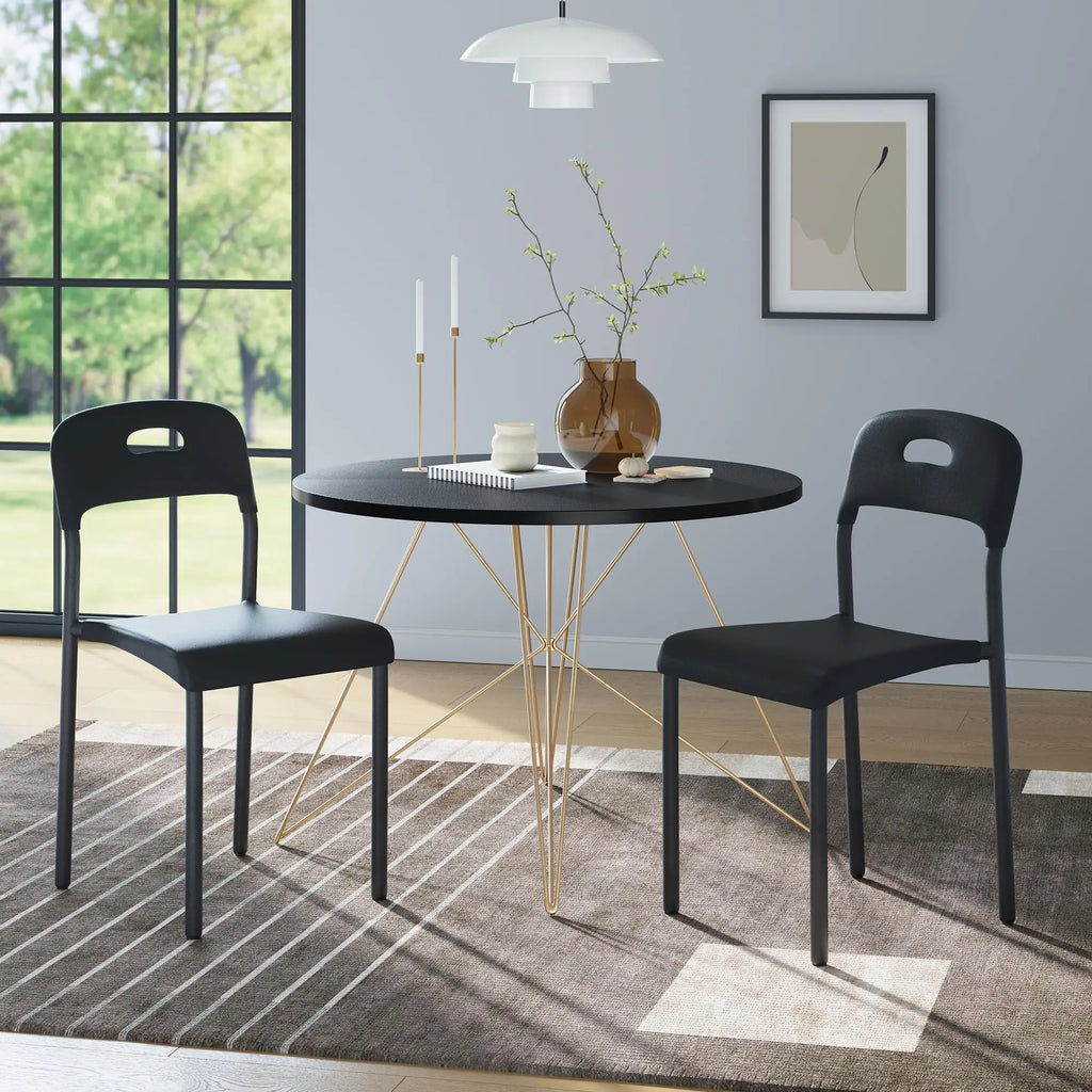 Lot de 1 ou 2 chaises de salle à manger empilables modernes – Assise en plastique avec pieds en métal solides – Assemblage facile – Résistantes à l'eau et aux taches – Utilisation intérieure et extérieure – Blanc/Noir