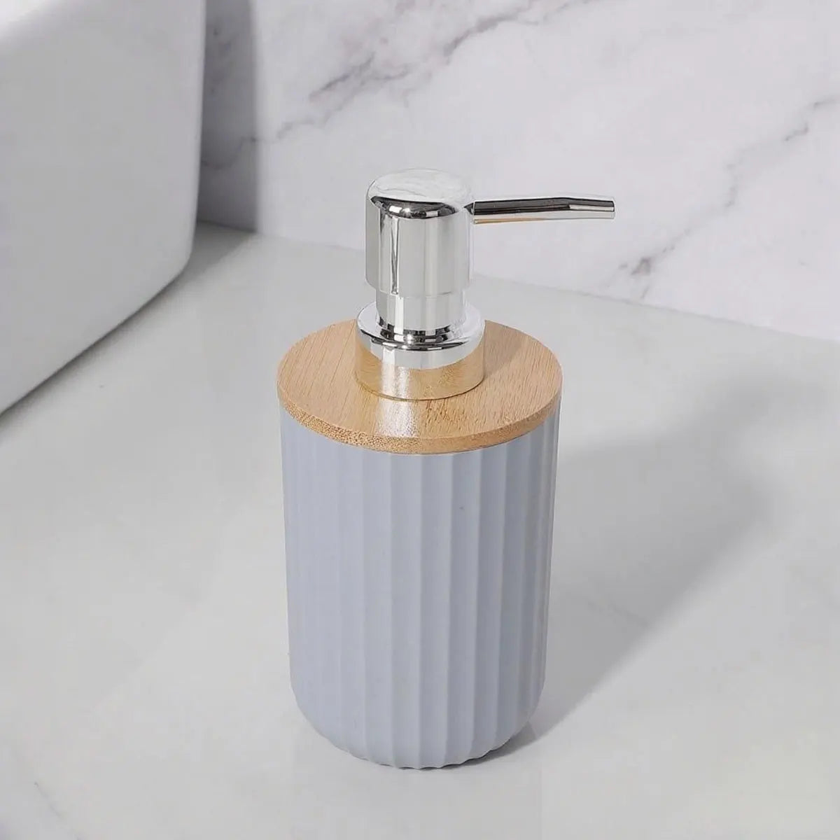 Ensemble d'accessoires de salle de bain 6 pièces, distributeur de savon, porte-savon, brosse de toilette, flacon de lotion, poubelle, tasse pour brosse à dents, ensemble de rangement de salle de bain en plastique